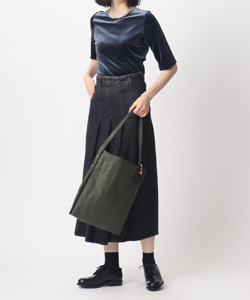 TOFF&LOADSTONE（トフアンドロードストーン）の「Sack minimal（ザック ミニマル）（ショルダーバッグ・レディース・カーキ/ライトグレー系9/ブラック・00）」の11枚目の写真