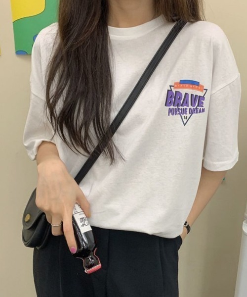 maison de LATIR(メゾンドラティール)の「ビッグプリントオーバーサイズTシャツ(Tシャツ/カットソー・レディース・ブラック/ホワイト/ベージュ・M/L/XL)」の2枚目の写真