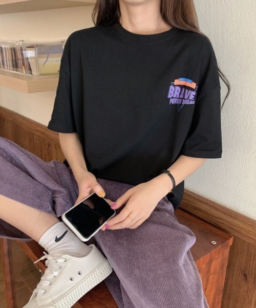 maison de LATIR(メゾンドラティール)の「ビッグプリントオーバーサイズTシャツ(Tシャツ/カットソー・レディース・ブラック/ホワイト/ベージュ・M/L/XL)」の9枚目の写真
