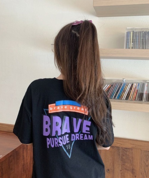 maison de LATIR(メゾンドラティール)の「ビッグプリントオーバーサイズTシャツ(Tシャツ/カットソー・レディース・ブラック/ホワイト/ベージュ・M/L/XL)」の10枚目の写真