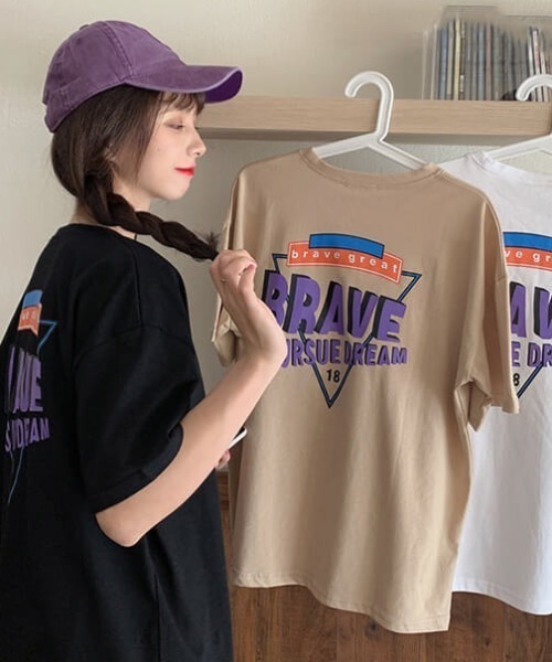 maison de LATIR(メゾンドラティール)の「ビッグプリントオーバーサイズTシャツ(Tシャツ/カットソー・レディース・ブラック/ホワイト/ベージュ・M/L/XL)」の4枚目の写真