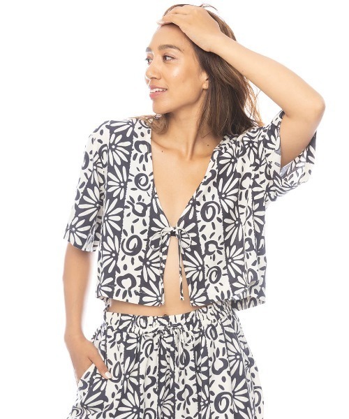 ブラウス シャツ BILLABONG レディース 「TROPICAL HIGHS」 SUNFLOWER TOP 半袖シャツ 「2025年春夏モデル」/ セール】BILLABONG レディース 【TROPICAL HIGHS】 SUNFLOWER