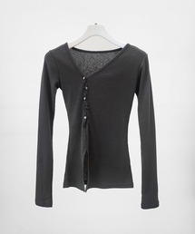 minsobi（ミンソビ）の「アシンメトリーVネックニットカットソー 変形ハーフボタン 長袖トップス（ニット/セーター）」