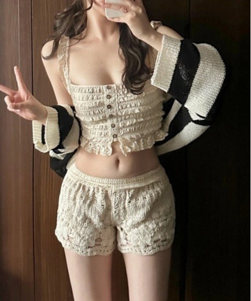 gossip！ロサンゼルス（ゴシップロサンゼルス）の「クロシェ レース