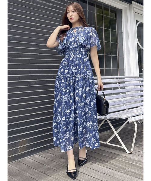 dazzlin(ダズリン)の「Watercolorflowerワンピース(ワンピース・レディース・ネイビー/オフホワイト/グレー/ピンク・SMALL/MEDIUM)」の6枚目の写真