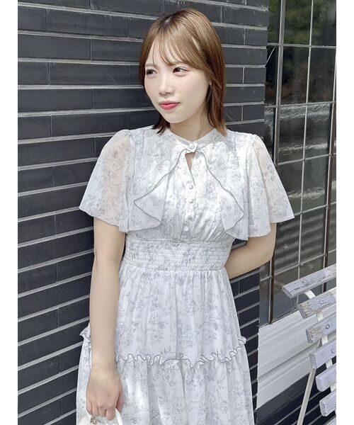 dazzlin(ダズリン)の「Watercolorflowerワンピース(ワンピース・レディース・ネイビー/オフホワイト/グレー/ピンク・SMALL/MEDIUM)」の13枚目の写真
