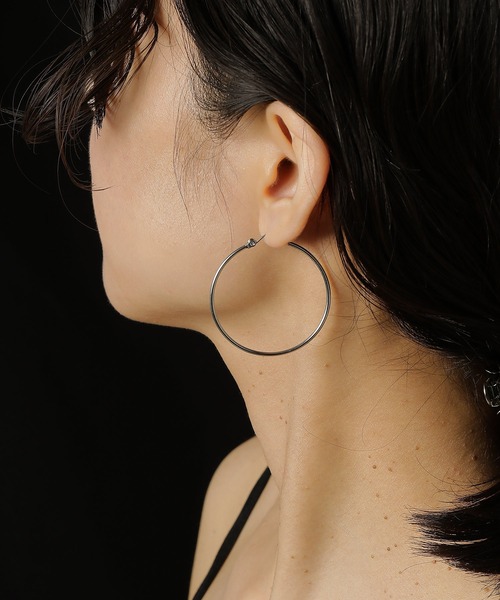 ORLEAN(オルレアン)の「【ORLEAN】シンプルフープピアス 4cm(ピアス(両耳用)・レディース・シルバー/ゴールド・フリー)」の11枚目の写真