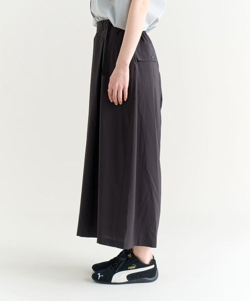 NANGA(ナンガ)の「EXCURSION WIDE PANTS W/エクスカーションワイドパンツ( ウィメンズ)(その他パンツ・レディース・グリーン/ブラック・S/M/L)」の7枚目の写真