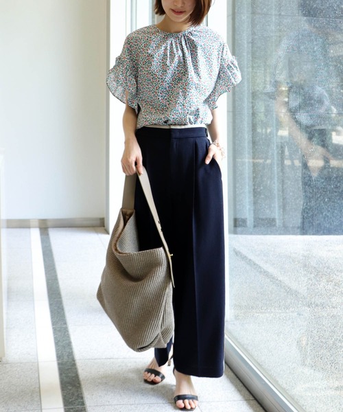 Jines（ジネス）の「リバティリーフプリント フリルスリーブブラウス（シャツ/ブラウス・レディース・ブルー/ピンク・38）」の11枚目の写真