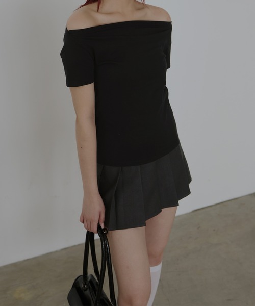 Mili affinity(ミリアフィニティー)の「2WAY半袖オフショルダートップス(Tシャツ/カットソー・レディース・チャコール/ブラック/オフホワイト/ブルー・FREE)」の5枚目の写真