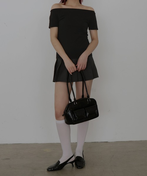 Mili affinity(ミリアフィニティー)の「2WAY半袖オフショルダートップス(Tシャツ/カットソー・レディース・チャコール/ブラック/オフホワイト/ブルー・FREE)」の6枚目の写真
