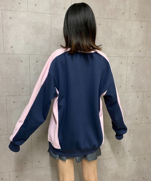 NANEA(ナネア)の「バイカラーゲームシャツ プルオーバースウェット(スウェット・レディース・レッド/ピンク・MEDIUM/LARGE/X-LARGE)」の21枚目の写真