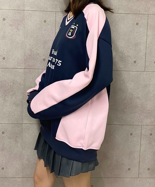 NANEA(ナネア)の「バイカラーゲームシャツ プルオーバースウェット(スウェット・レディース・レッド/ピンク・MEDIUM/LARGE/X-LARGE)」の17枚目の写真