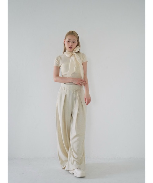 Uenui(ウニュイ)の「volume ribbon tops(Tシャツ/カットソー・レディース・アイボリー/グレー/パープル/ライトブルー/ブラック・FREE)」の13枚目の写真