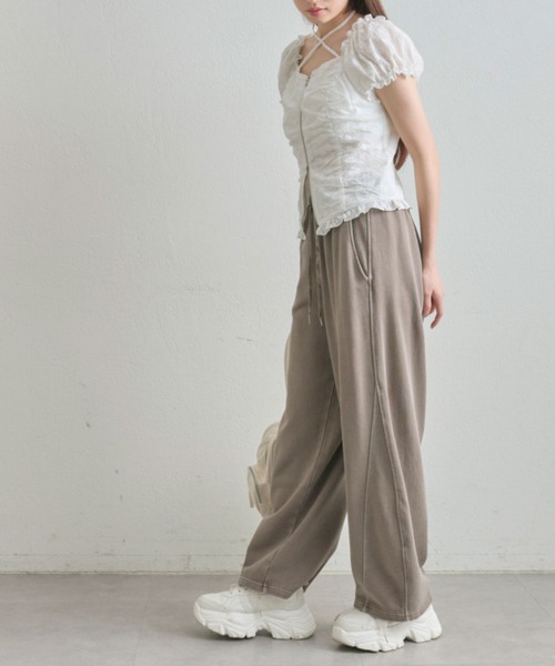 OLIVE des OLIVE（オリーブデオリーブ）の「【デコルテ綺麗見え】ダブルジップオフショルブラウス（シャツ/ブラウス・レディース・ブラウン/ブラック/オフホワイト/グレー・FREE）」の18枚目の写真