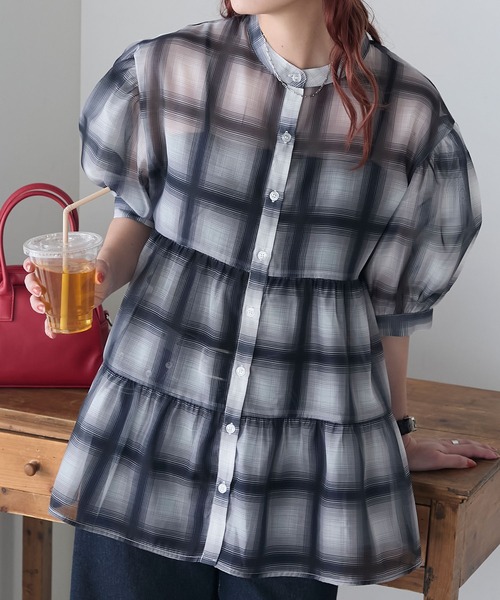 BONLECILL(ボンルシール)の「アソート柄シアーティアードバンドカラーブラウス(シャツ/ブラウス・レディース・ネイビー/ブラウン/ブラック/ブルー・FREE)」の10枚目の写真