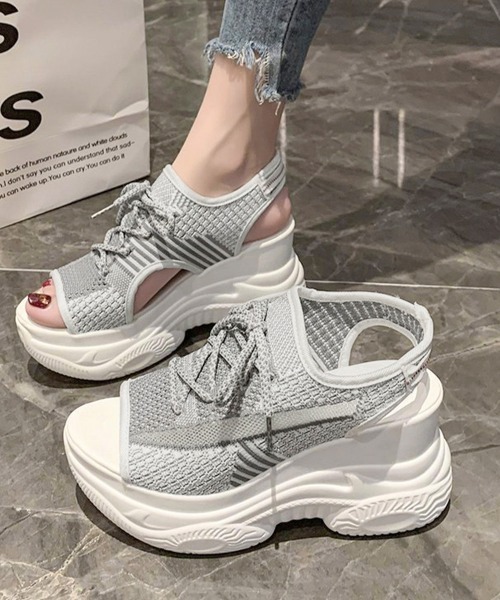 Miniministore(ミニミニストア)の「オープントゥスポーティーサンダル 厚底靴(サンダル・レディース・ホワイト/ブラック/グレー・22.5cm/23.5cm/24.5cm/23.0cm/24.0cm)」の4枚目の写真