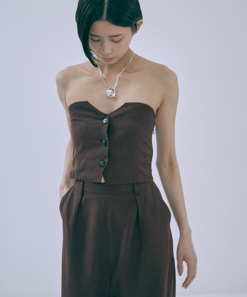 EN NEUME(エンノイム)の「Heritage Bandeau Jumpsuit(サロペット/オーバーオール・レディース・ブラウン/イエロー・1/0)」の3枚目の写真