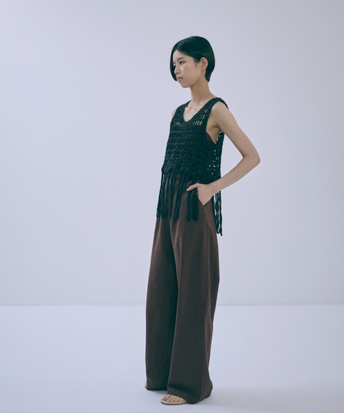 EN NEUME(エンノイム)の「Heritage Bandeau Jumpsuit(サロペット/オーバーオール・レディース・ブラウン/イエロー・1/0)」の22枚目の写真
