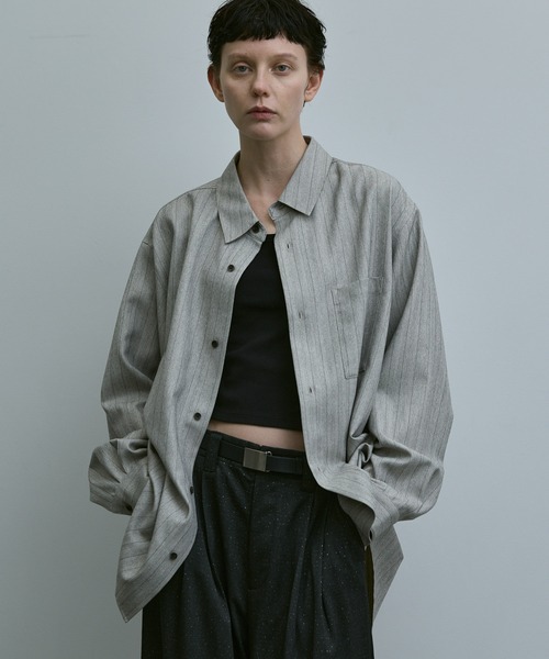 remer（リメール）の「loose basic oversize shirt - heather drape / ルーズベーシックオーバーサイズシャツ（ヘザードレープ）（シャツ/ブラウス・メンズ・ブラック/ダークブラウン/モカ/テラコッタ/ブラック系その他/マスタード/ダークブルー/グレー系その他・SMALL/X-SMALL/LARGE/MEDIUM）」の4枚目の写真