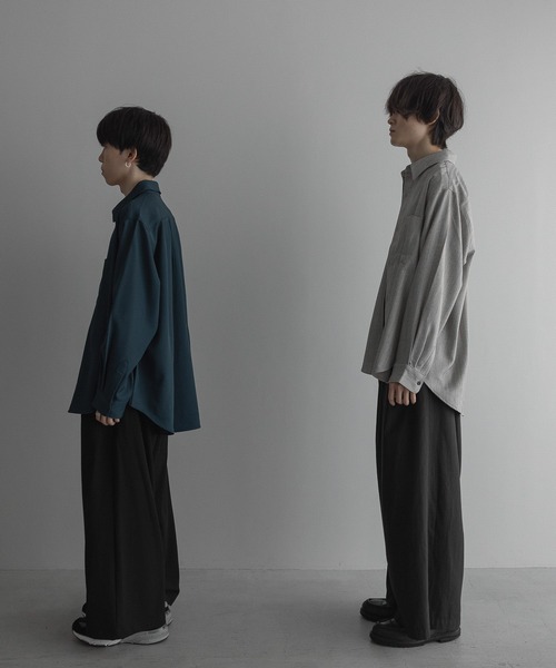 remer（リメール）の「loose basic oversize shirt - heather drape / ルーズベーシックオーバーサイズシャツ（ヘザードレープ）（シャツ/ブラウス・メンズ・ブラック/ダークブラウン/モカ/テラコッタ/ブラック系その他/マスタード/ダークブルー/グレー系その他・SMALL/X-SMALL/LARGE/MEDIUM）」の13枚目の写真