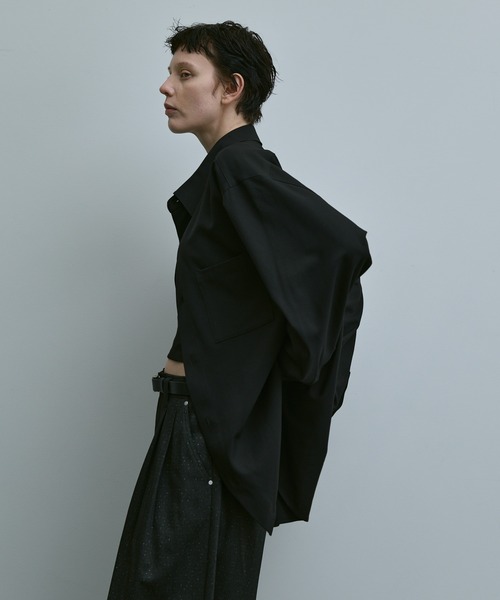 remer（リメール）の「loose basic oversize shirt - heather drape / ルーズベーシックオーバーサイズシャツ（ヘザードレープ）（シャツ/ブラウス・メンズ・ブラック/ダークブラウン/モカ/テラコッタ/ブラック系その他/マスタード/ダークブルー/グレー系その他・SMALL/X-SMALL/LARGE/MEDIUM）」の15枚目の写真
