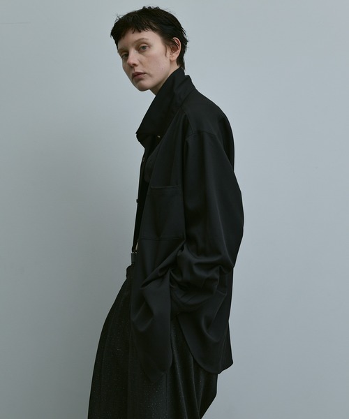 remer（リメール）の「loose basic oversize shirt - heather drape / ルーズベーシックオーバーサイズシャツ（ヘザードレープ）（シャツ/ブラウス・メンズ・ブラック/ダークブラウン/モカ/テラコッタ/ブラック系その他/マスタード/ダークブルー/グレー系その他・SMALL/X-SMALL/LARGE/MEDIUM）」の16枚目の写真