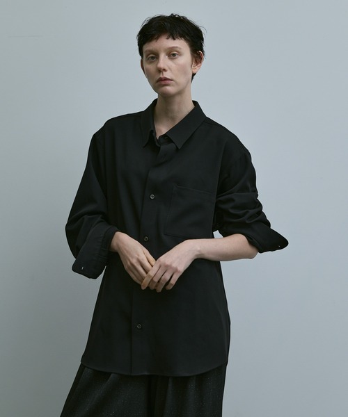 remer（リメール）の「loose basic oversize shirt - heather drape / ルーズベーシックオーバーサイズシャツ（ヘザードレープ）（シャツ/ブラウス・メンズ・ブラック/ダークブラウン/モカ/テラコッタ/ブラック系その他/マスタード/ダークブルー/グレー系その他・SMALL/X-SMALL/LARGE/MEDIUM）」の17枚目の写真