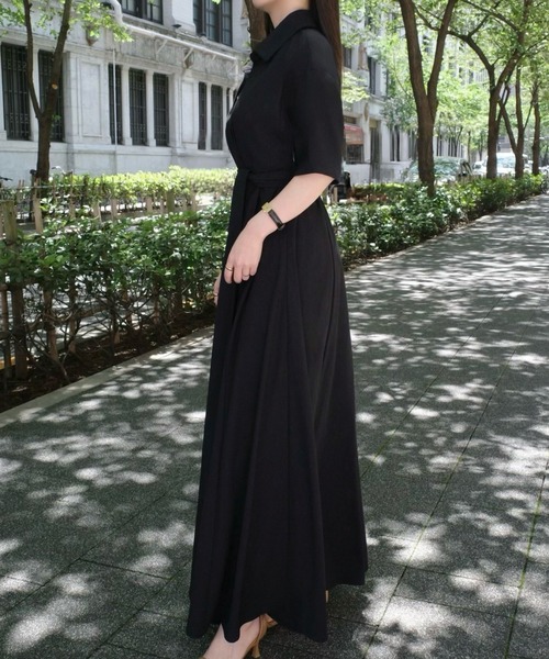 junoah(ジュノア)の「ウエストマークカシュクールワンピース(ワンピース・レディース・チャコール/アイボリー/ブラック・LARGE/SMALL/MEDIUM)」の6枚目の写真