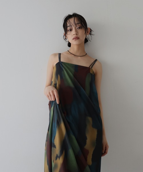 hellam(へラム)の「ニュアンスシアーキャミワンピース(ワンピース・レディース・ブラックミックス/アイボリー/ブラック・FREE)」の3枚目の写真