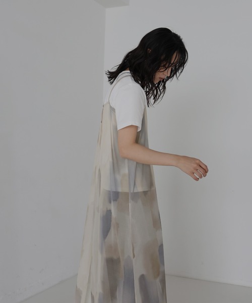 hellam(へラム)の「ニュアンスシアーキャミワンピース(ワンピース・レディース・ブラックミックス/アイボリー/ブラック・FREE)」の20枚目の写真