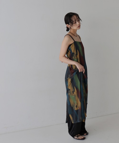 hellam(へラム)の「ニュアンスシアーキャミワンピース(ワンピース・レディース・ブラックミックス/アイボリー/ブラック・FREE)」の11枚目の写真