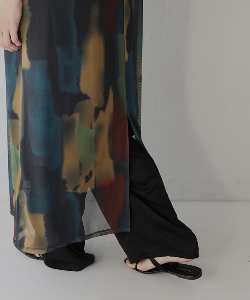 hellam(へラム)の「ニュアンスシアーキャミワンピース(ワンピース・レディース・ブラックミックス/アイボリー/ブラック・FREE)」の12枚目の写真