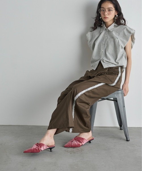 THE YOn（ザヨン）の「ツイストドレープアッパーベロアサンダル（サンダル・レディース・ピンク/ブラウン/グリーン・37/38/39）」の13枚目の写真