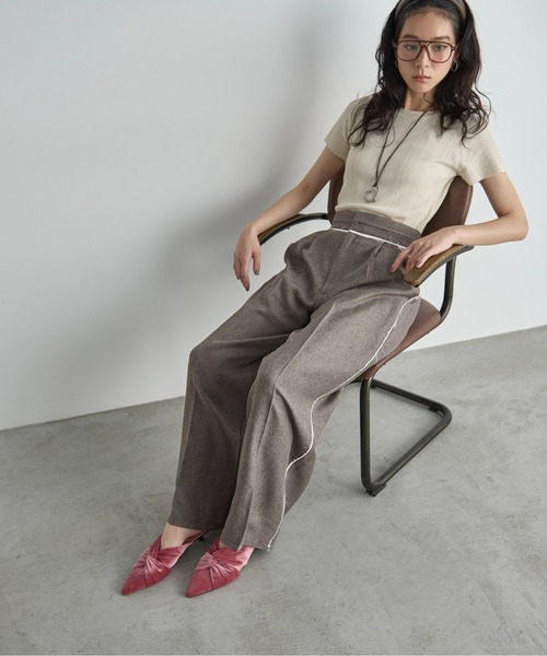 THE YOn（ザヨン）の「ツイストドレープアッパーベロアサンダル（サンダル・レディース・ピンク/ブラウン/グリーン・37/38/39）」の6枚目の写真