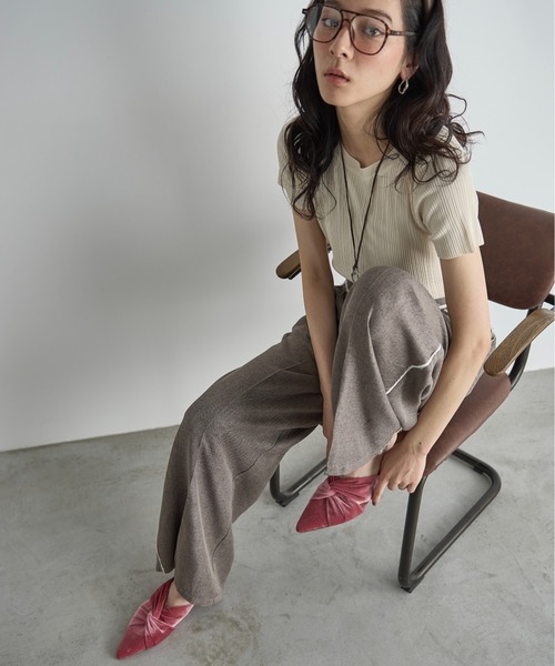 THE YOn（ザヨン）の「ツイストドレープアッパーベロアサンダル（サンダル・レディース・ピンク/ブラウン/グリーン・37/38/39）」の9枚目の写真