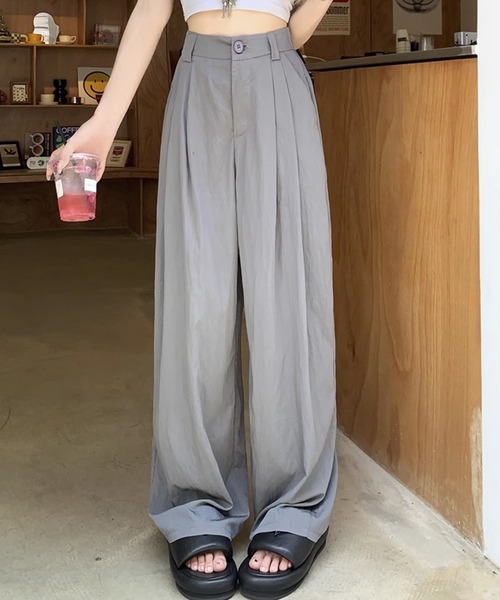 AO2（アオズ）の「Two-Tuck Slacks / 2タックスラックス（スラックス・レディース・グレー/アイボリー・1/L/M）」の2枚目の写真