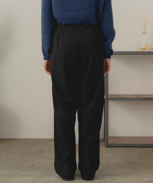 AO2（アオズ）の「Two-Tuck Slacks / 2タックスラックス（スラックス・レディース・グレー/アイボリー・1/L/M）」の14枚目の写真
