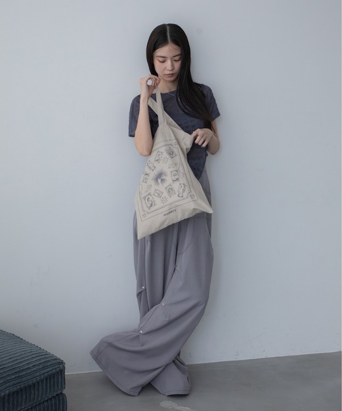 VACANCY（ヴァカンシー）の「【5周年記念】オリジナルタロット風トートバッグ（トートバッグ・レディース・ブラック/レッド/ブルー/アイボリー・FREE）」の13枚目の写真