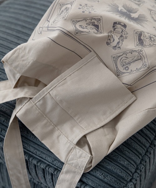 VACANCY（ヴァカンシー）の「【5周年記念】オリジナルタロット風トートバッグ（トートバッグ・レディース・ブラック/レッド/ブルー/アイボリー・FREE）」の15枚目の写真