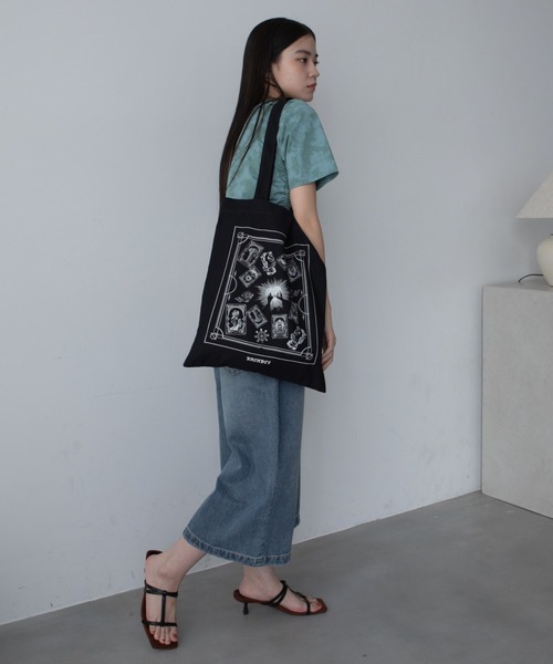 VACANCY（ヴァカンシー）の「【5周年記念】オリジナルタロット風トートバッグ（トートバッグ・レディース・ブラック/レッド/ブルー/アイボリー・FREE）」の18枚目の写真