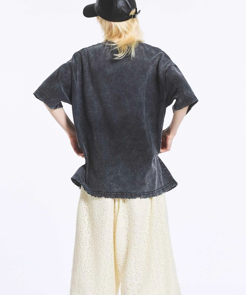 MAISON SPECIAL（メゾンスペシャル）の「《UNISEX》【ART SERIES】「Egon Schiele」Prime-Over Crew Neck T-Shirt/「エゴン・シーレ」プライムオーバークルーネックTシャツ【MAISON SPECIAL/メゾンスペシャル】（Tシャツ/カットソー・メンズ・チャコールグレー/ダークブラック/ブラック・1/2）」の12枚目の写真
