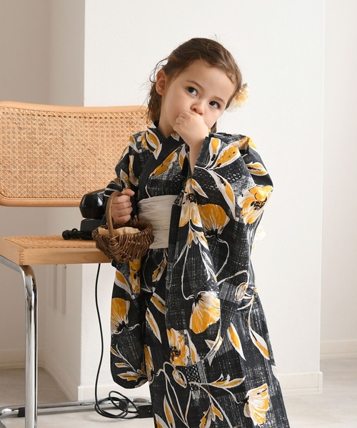 utatane（ウタタネ）の「キッズ浴衣3点セット ニコアンティーク かすれアネモネ ブラック×マスタード（浴衣・キッズ・ブラック・100cm/110cm/120cm/130cm）」の8枚目の写真