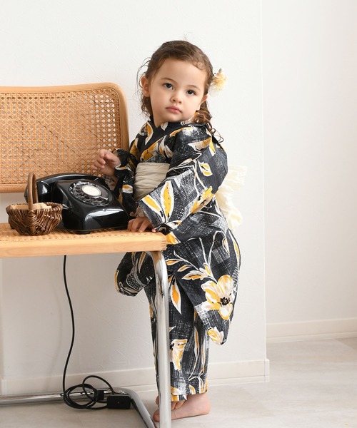 utatane（ウタタネ）の「キッズ浴衣3点セット ニコアンティーク かすれアネモネ ブラック×マスタード（浴衣・キッズ・ブラック・100cm/110cm/120cm/130cm）」の7枚目の写真