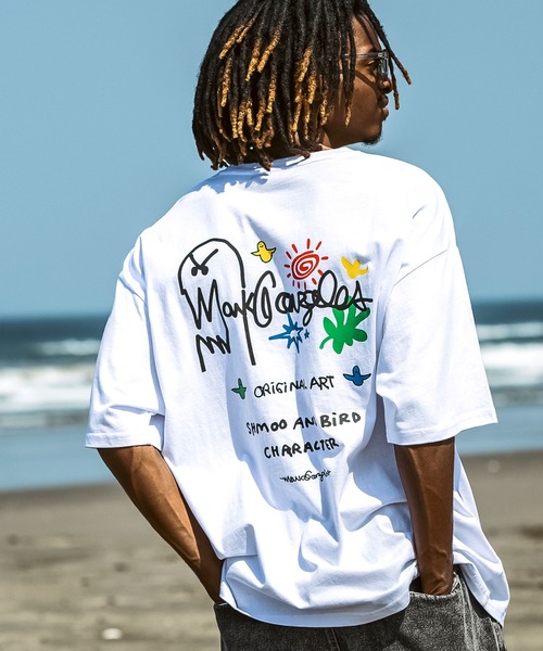 Mark Gonzales(マーク・ゴンザレス)の「【WEB・直営店限定】MARK GONZALES ARTWORK COLLECTION(マーク ゴンザレス)バックプリント バックロゴ 半袖Tシャツ ロゴTシャツ 3type/4colors(Tシャツ/カットソー・メンズ・ホワイト系1/ホワイト系2/ホワイト系3/ブラック系1/ブラック系2/ブラック系3/グリーン系1/グリーン系2/グリーン系3/ブルー系1/ブルー系2/ブルー系3・M/L/XL)」の3枚目の写真