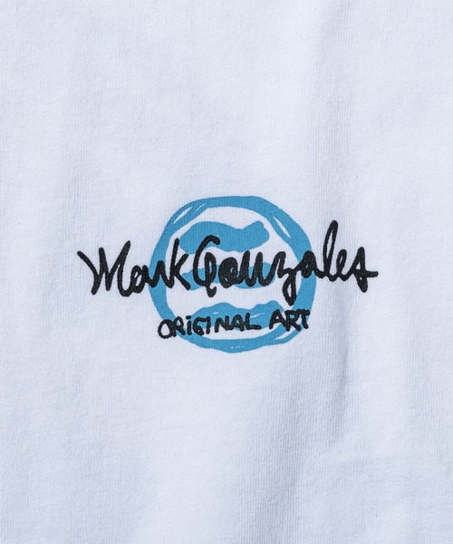 Mark Gonzales(マーク・ゴンザレス)の「【WEB・直営店限定】MARK GONZALES ARTWORK COLLECTION(マーク ゴンザレス)バックプリント バックロゴ 半袖Tシャツ ロゴTシャツ 3type/4colors(Tシャツ/カットソー・メンズ・ホワイト系1/ホワイト系2/ホワイト系3/ブラック系1/ブラック系2/ブラック系3/グリーン系1/グリーン系2/グリーン系3/ブルー系1/ブルー系2/ブルー系3・M/L/XL)」の21枚目の写真