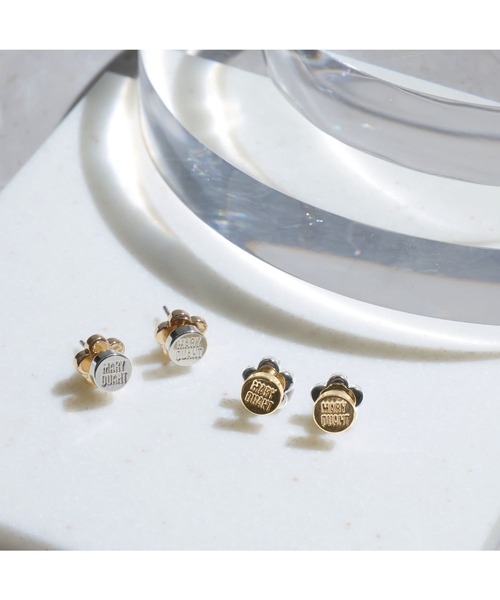 2-5日着 MARY QUANT ロゴデイジーキャッチ メタル ピアス ロゴデイジーキャッチ ピアス(ピアス(両耳用))|MARY QUANT