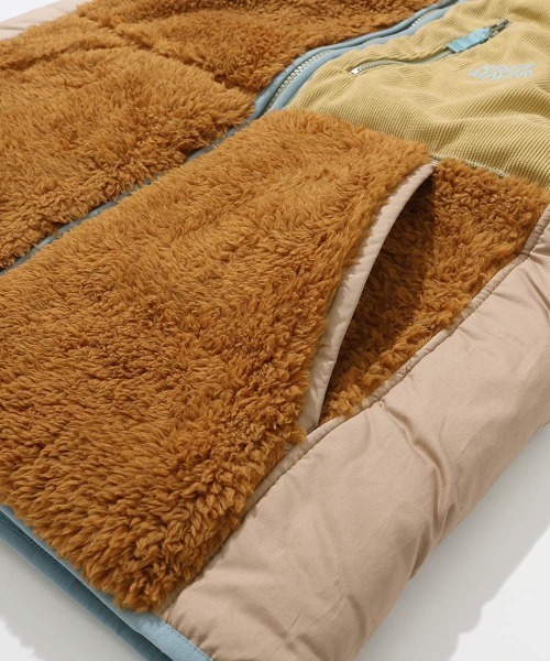 KRIFF MAYER Lady's Collection（クリフメイヤーレディースコレクション）の「【軽い・暖かい】シャギーボアベスト（ベスト・レディース・ネイビー/ブラック/カラフル/グリーン/ブラウン/グレー/ナチュラル・LARGE/MEDIUM）」の13枚目の写真