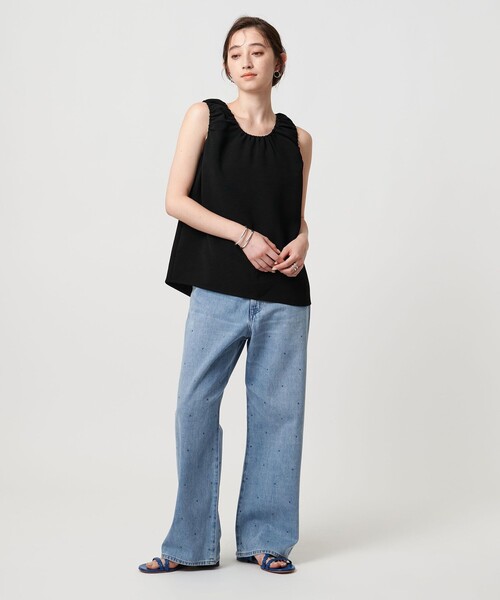 UNITED ARROWS(ユナイテッドアローズ)の「COMFY ギャザーノースリーブブラウス -吸水速乾 UVカット ウォッシャブル-(シャツ/ブラウス・レディース・オフホワイト/ブラック・FREE)」の3枚目の写真