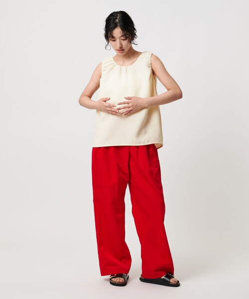 UNITED ARROWS(ユナイテッドアローズ)の「COMFY ギャザーノースリーブブラウス -吸水速乾 UVカット ウォッシャブル-(シャツ/ブラウス・レディース・オフホワイト/ブラック・FREE)」の7枚目の写真